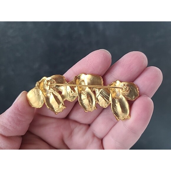 Elephant Shaped Green Rhinestone Eyes Gold Tone Brooch Vintage Costume Jewelry - Picture 4 of 10